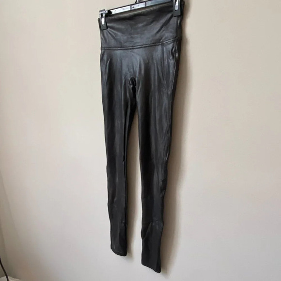 Spanx Faux Leather Leggings Black 2437 Stretch Pull On Shaping Women's Small S - Picture 7 of 16